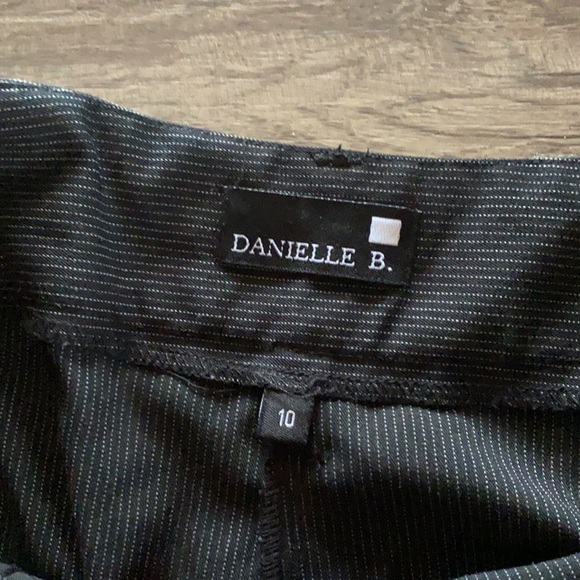 Clothes - Picture 3 of 3